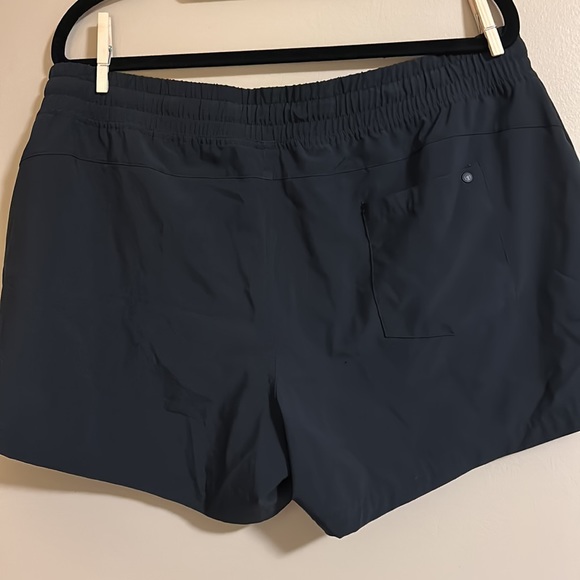 Backcountry shorts - Picture 2 of 3